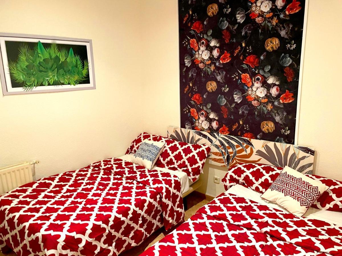 Bed and Breakfast Sol Montera & Parking Tph Madryt Zewnętrze zdjęcie