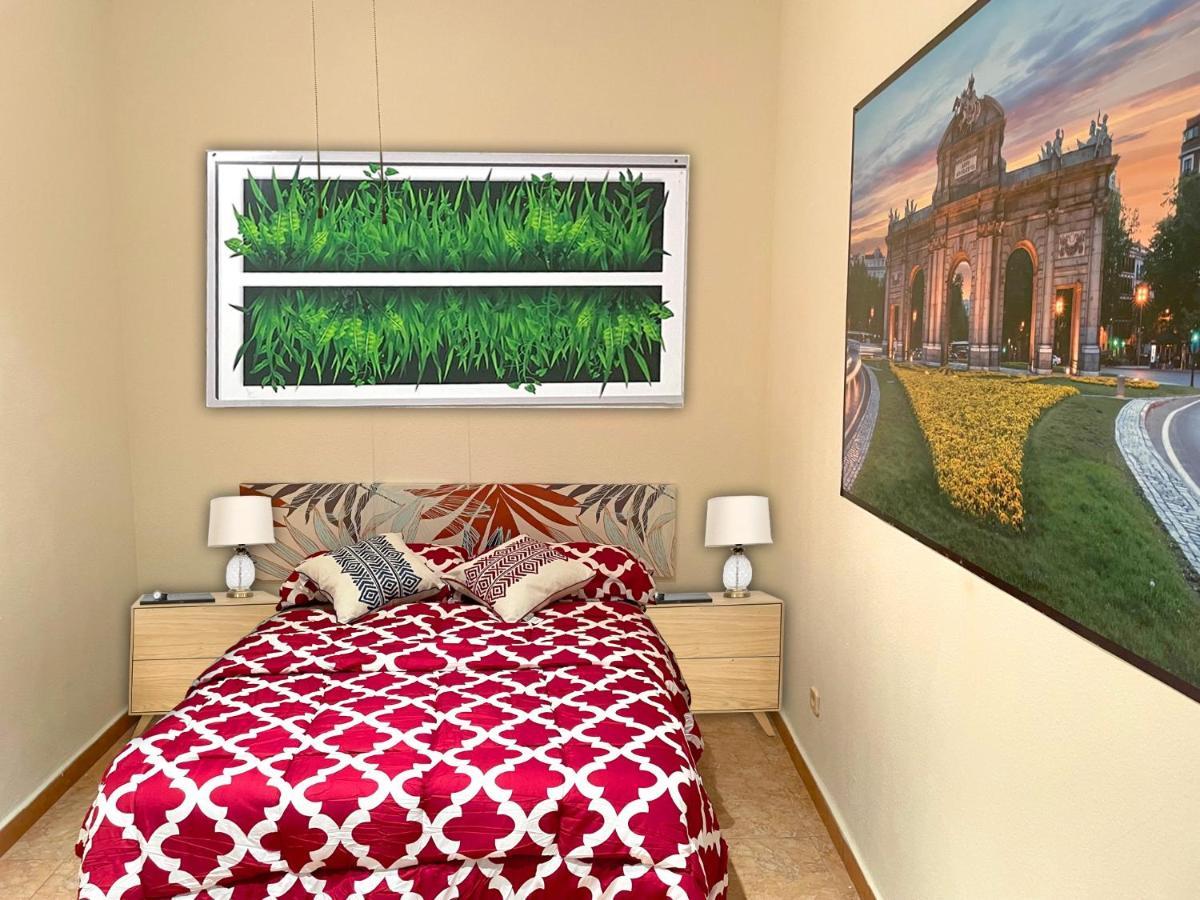 Bed and Breakfast Sol Montera & Parking Tph Madryt Zewnętrze zdjęcie