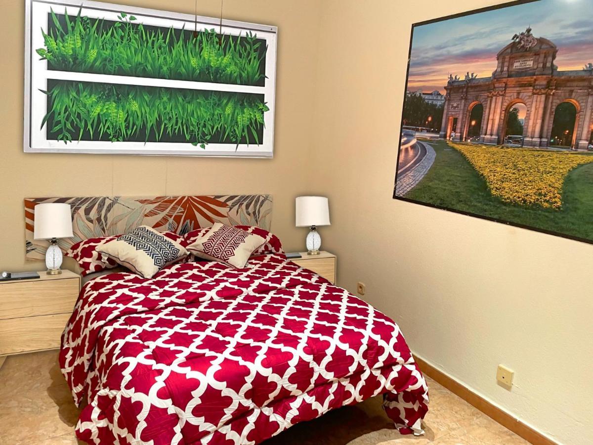 Bed and Breakfast Sol Montera & Parking Tph Madryt Zewnętrze zdjęcie